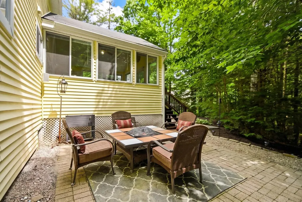30 Hickory Lane Moultonborough NH 03254