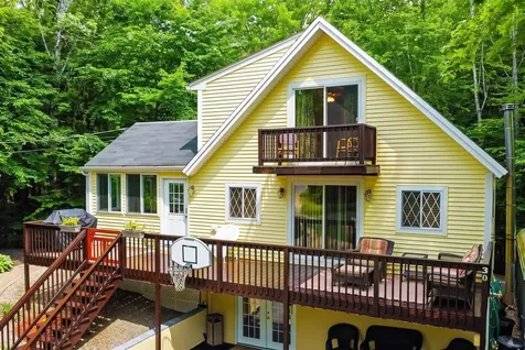 30 Hickory Lane Moultonborough NH 03254