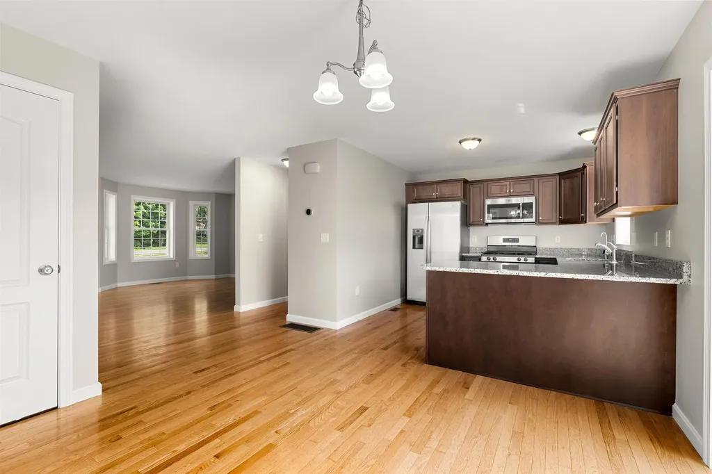 59 Windham Road Hudson NH 03051