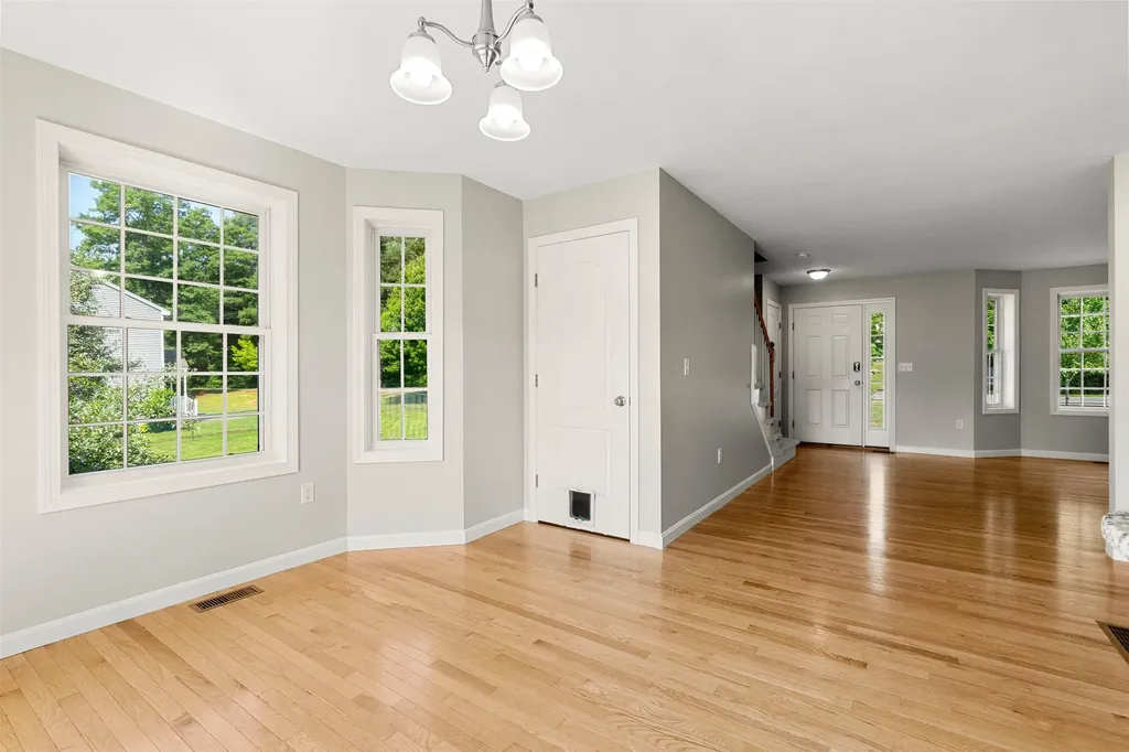 59 Windham Road Hudson NH 03051
