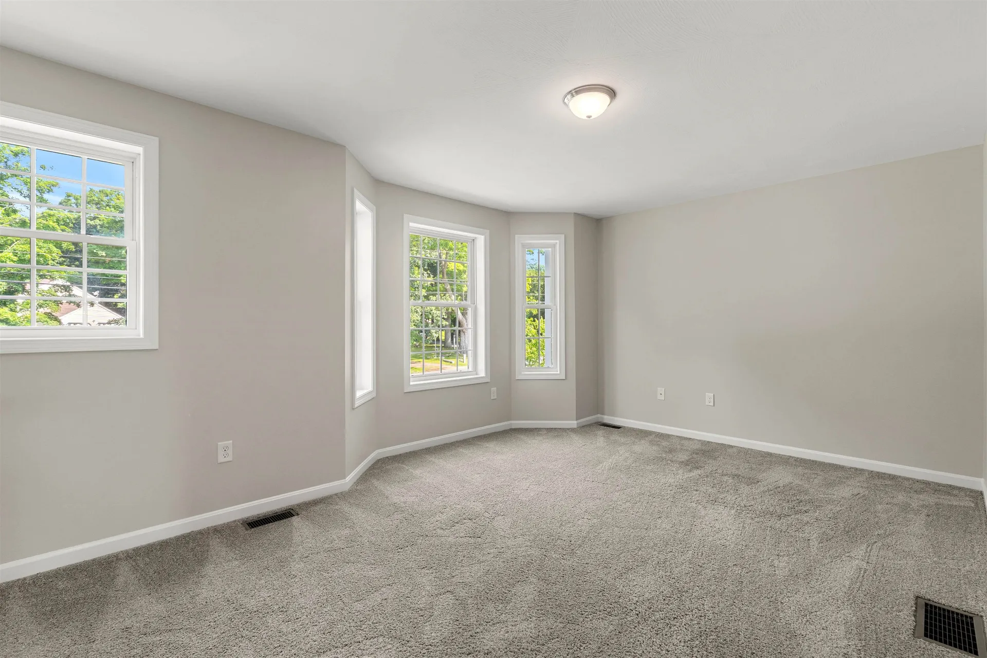 59 Windham Road Hudson NH 03051