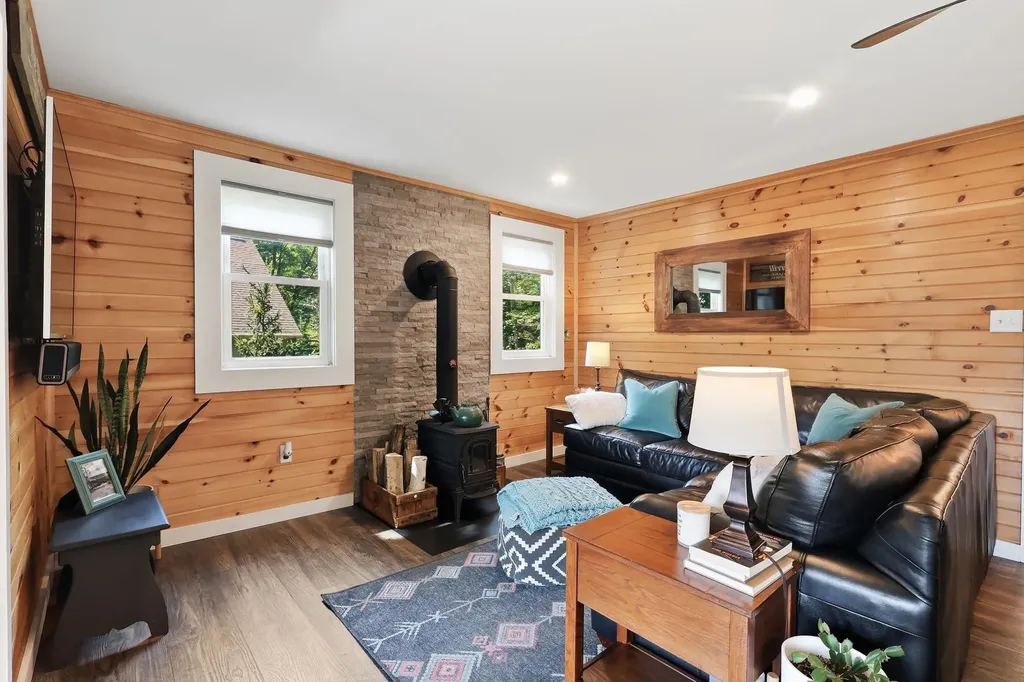 470 Mica Point Road Barrington NH 03825