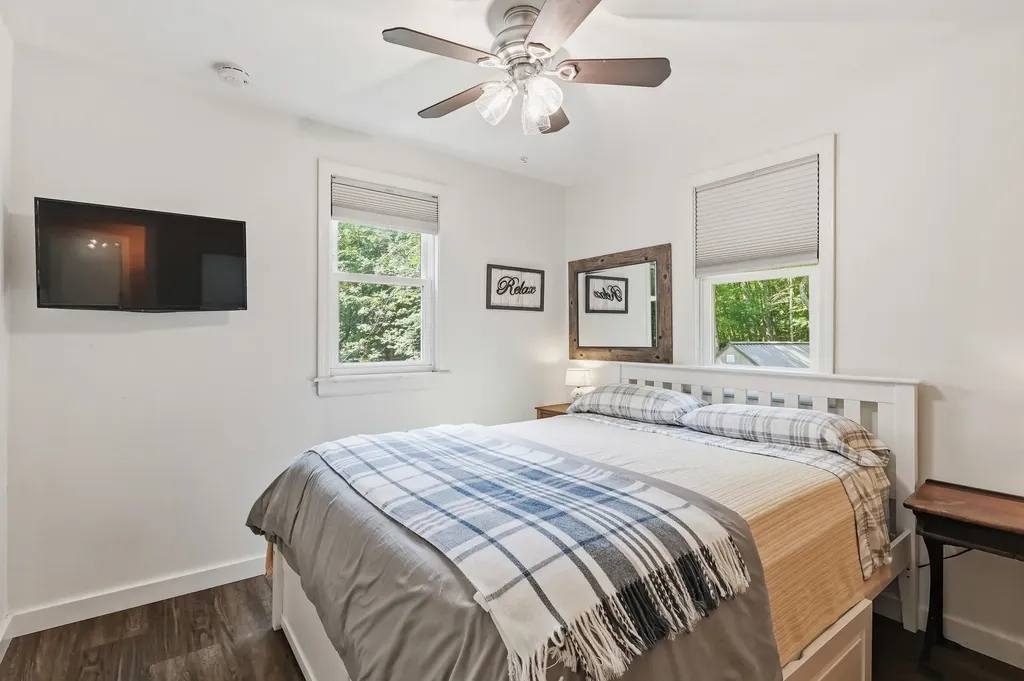 470 Mica Point Road Barrington NH 03825