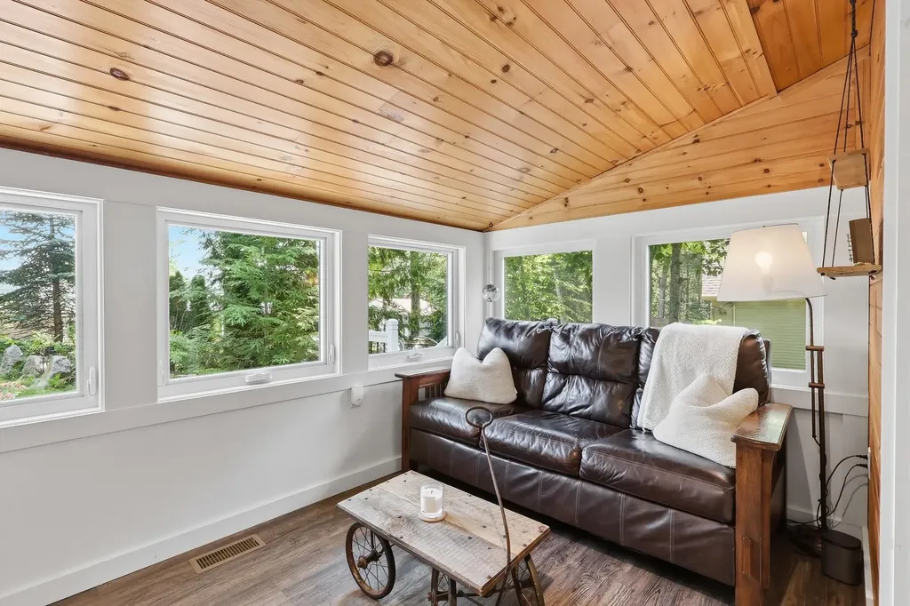 470 Mica Point Road Barrington NH 03825
