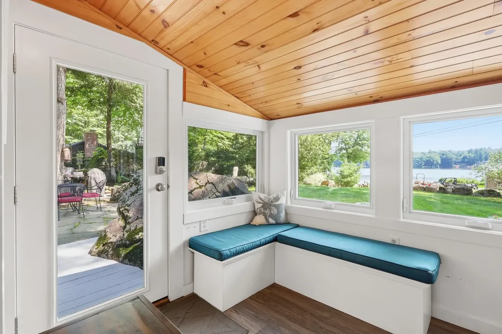 470 Mica Point Road Barrington NH 03825