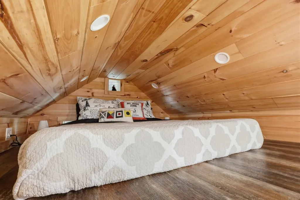 470 Mica Point Road Barrington NH 03825