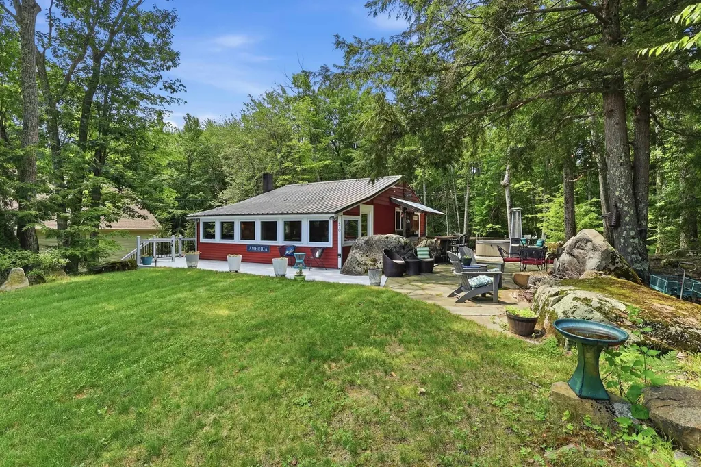 470 Mica Point Road Barrington NH 03825