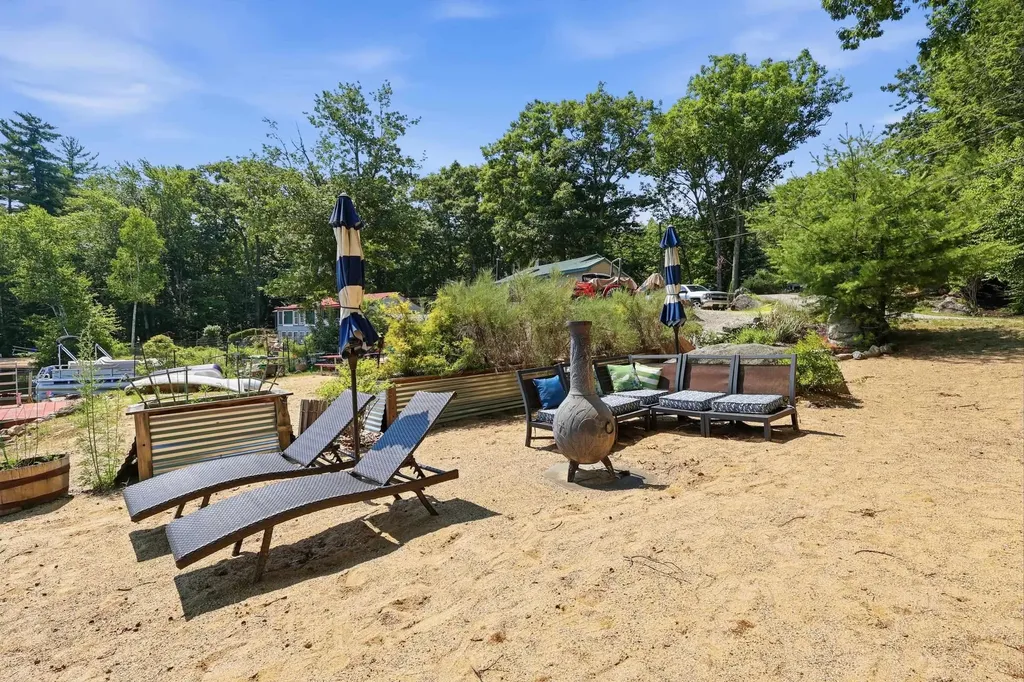 470 Mica Point Road Barrington NH 03825