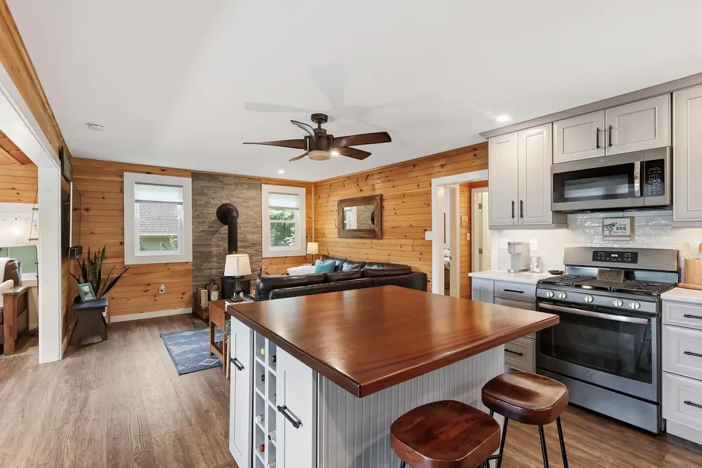 470 Mica Point Road Barrington NH 03825