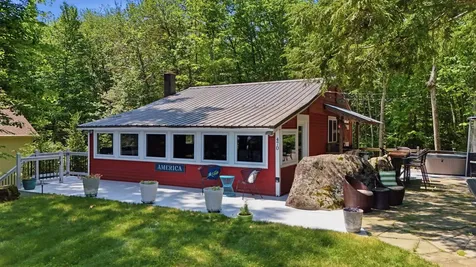 470 Mica Point Road Barrington NH 03825