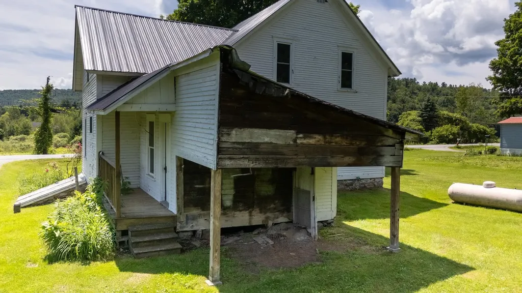 86 Hinesburg Hollow Road Huntington VT 05462