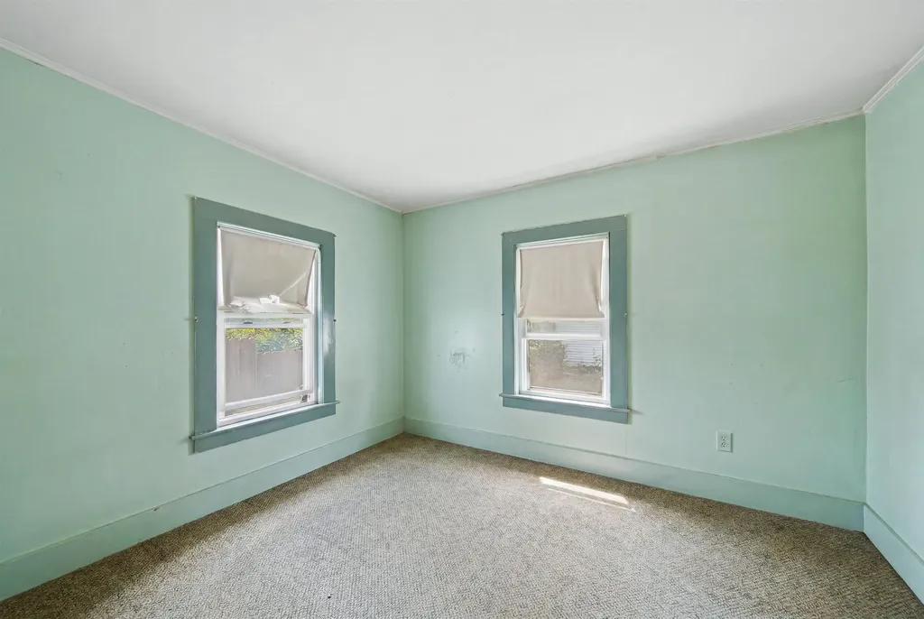 66 Amherst Street Nashua NH 03064