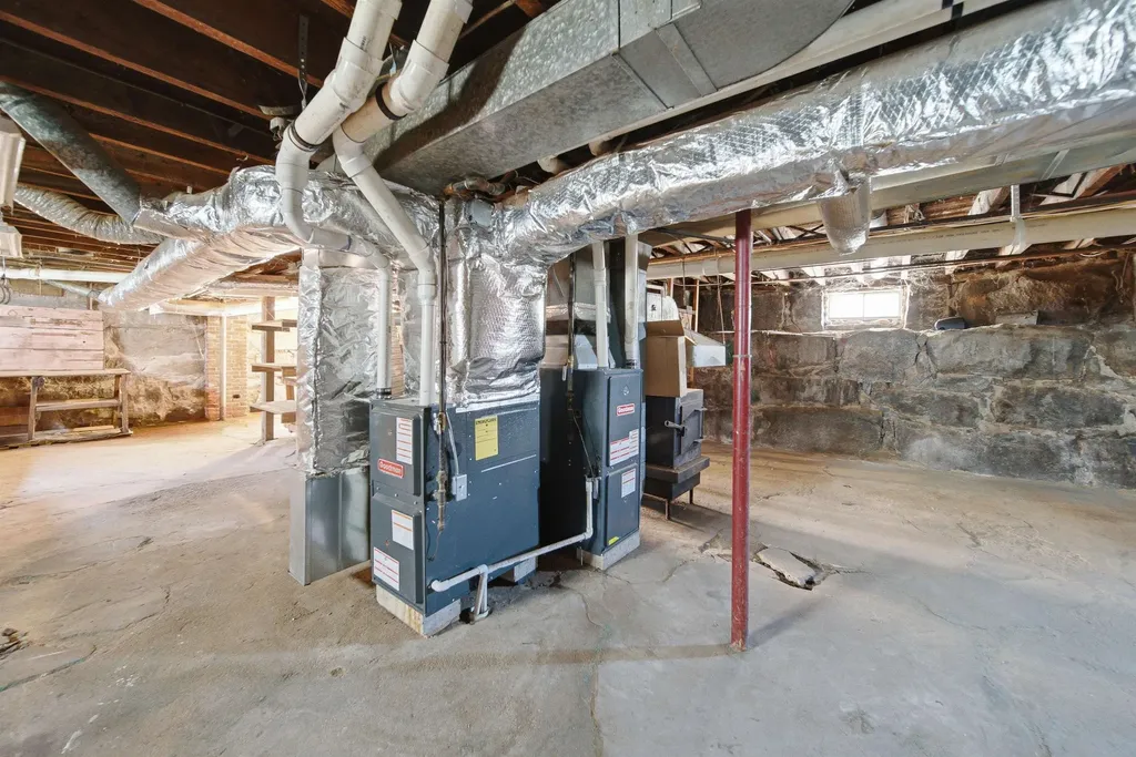 66 Amherst Street Nashua NH 03064