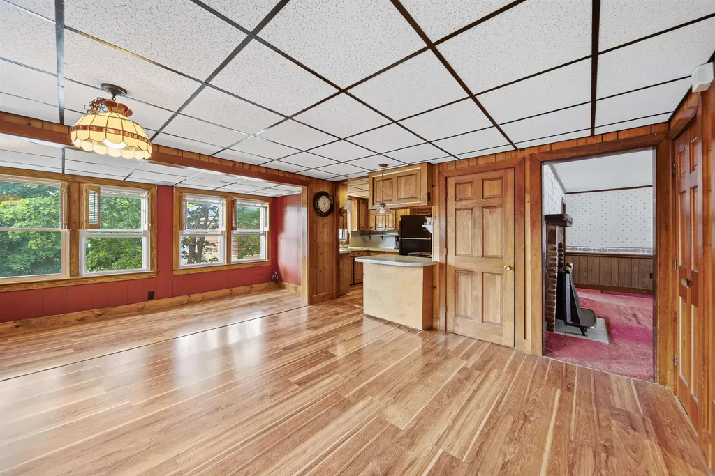 66 Amherst Street Nashua NH 03064