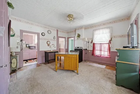 66 Amherst Street Nashua NH 03064