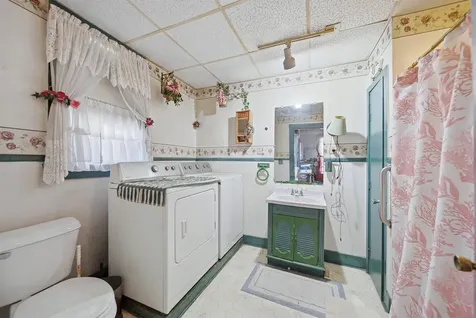 66 Amherst Street Nashua NH 03064