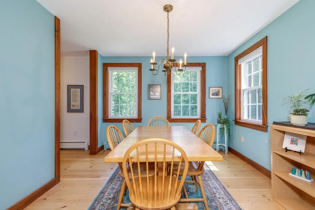 90 Deer Run Road Henniker NH 03242