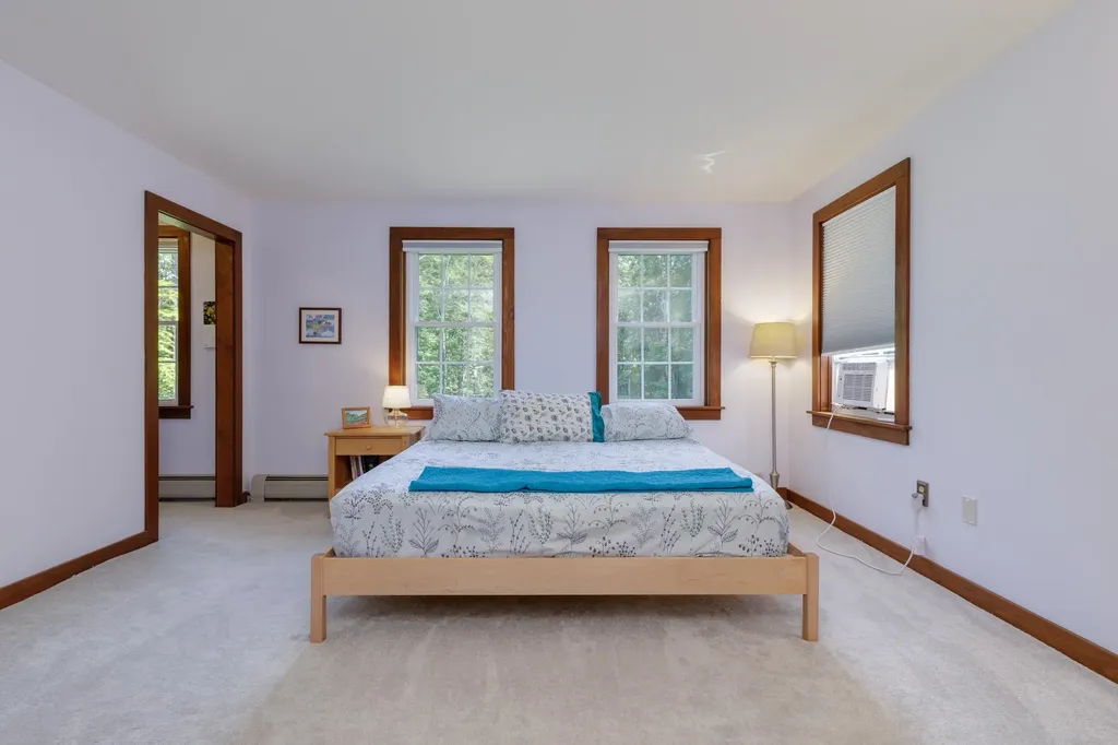 90 Deer Run Road Henniker NH 03242