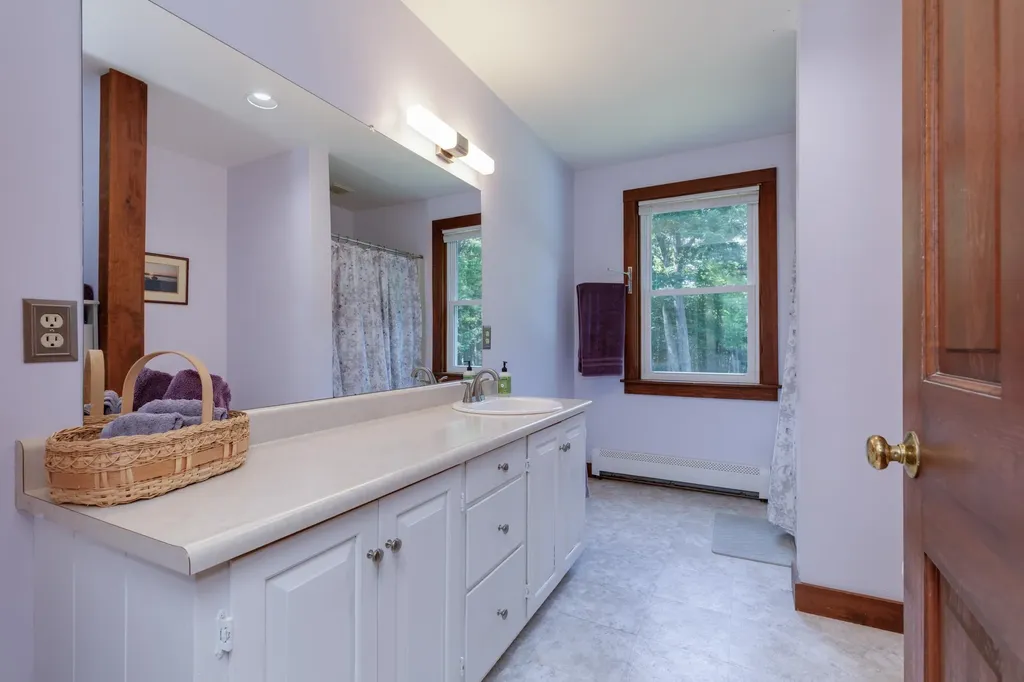 90 Deer Run Road Henniker NH 03242