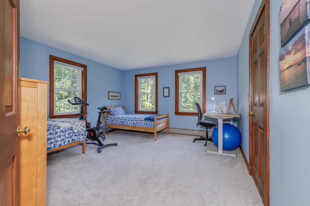 90 Deer Run Road Henniker NH 03242