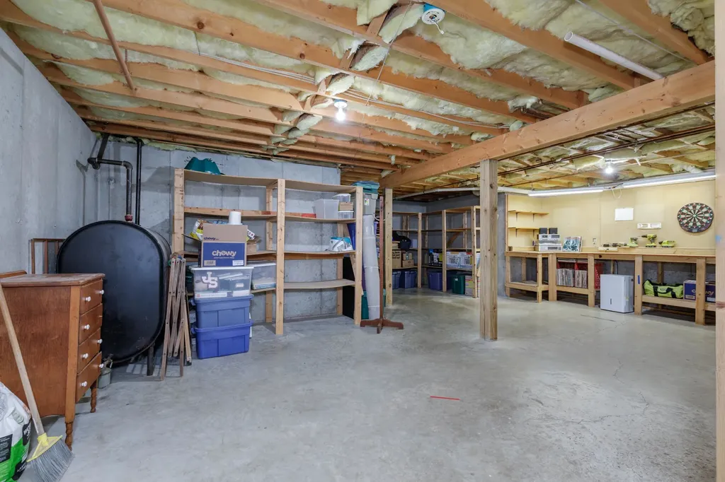 90 Deer Run Road Henniker NH 03242