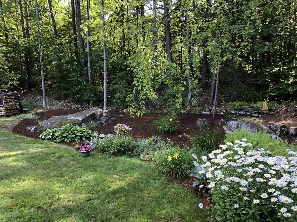90 Deer Run Road Henniker NH 03242