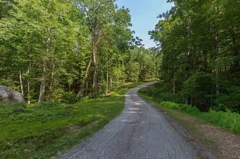 90 Deer Run Road Henniker NH 03242