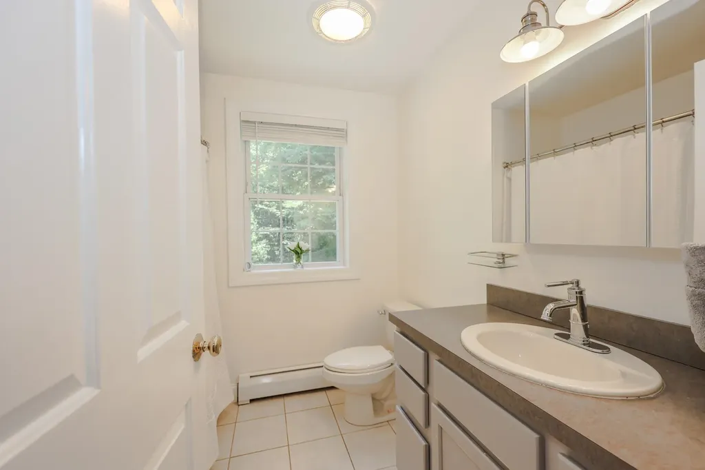 127 Broad Cove Drive Concord NH 03303