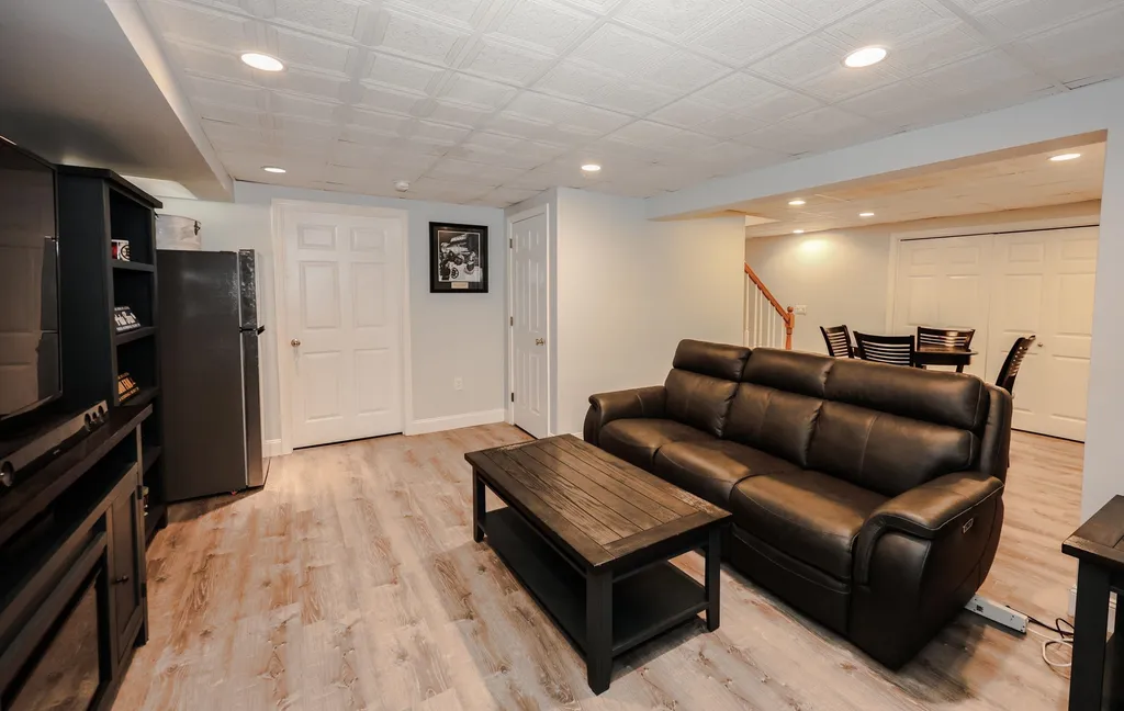 127 Broad Cove Drive Concord NH 03303