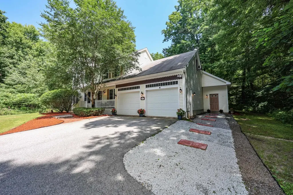 127 Broad Cove Drive Concord NH 03303
