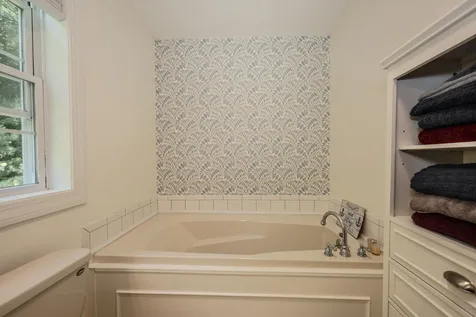 127 Broad Cove Drive Concord NH 03303