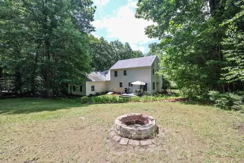 127 Broad Cove Drive Concord NH 03303
