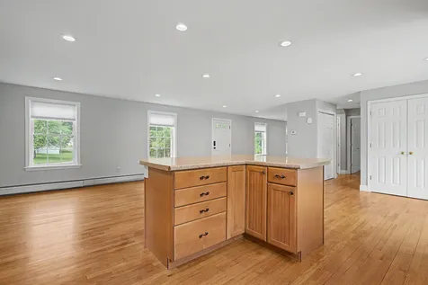 8 James Street Dover NH 03820