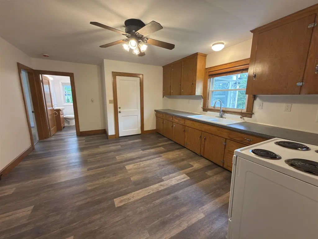 573 Spruce Street Manchester NH 03103