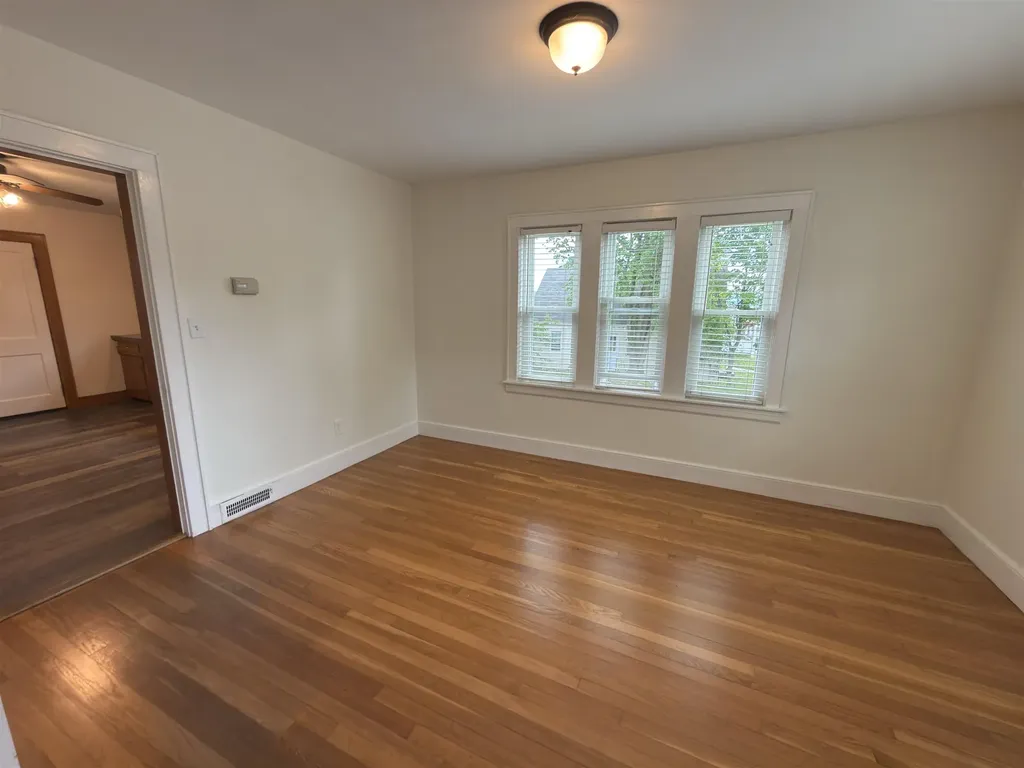 573 Spruce Street Manchester NH 03103