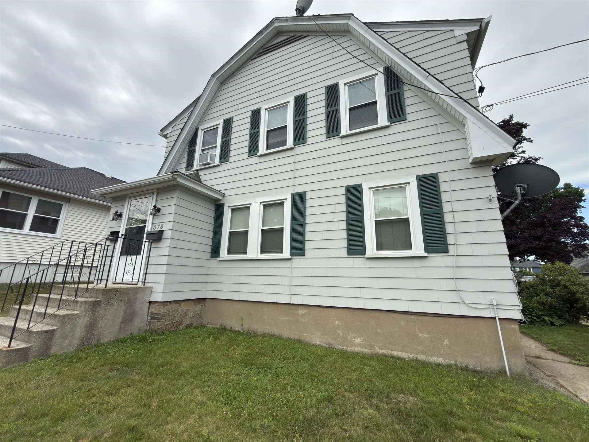 573 Spruce Street Manchester NH 03103