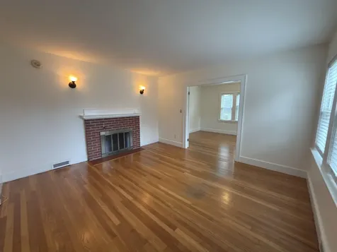 573 Spruce Street Manchester NH 03103