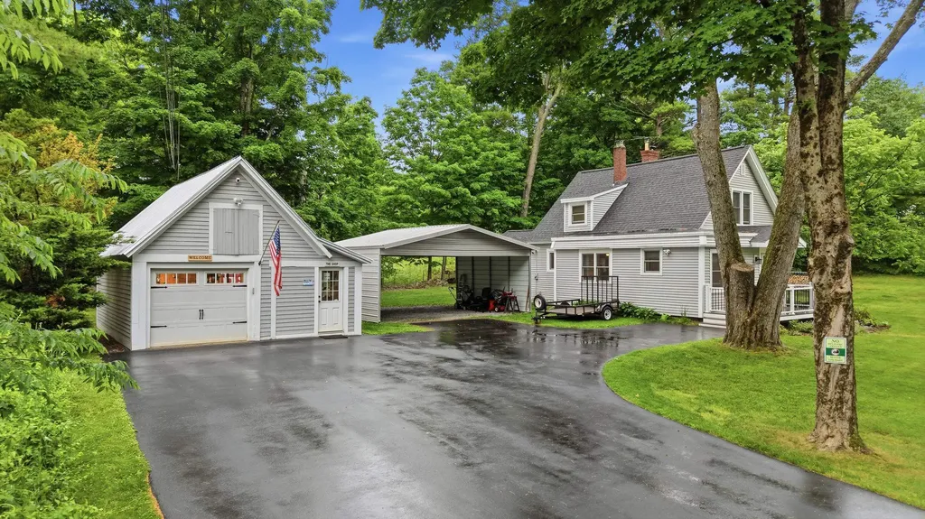 288 Island Pond Road Derry NH 03038