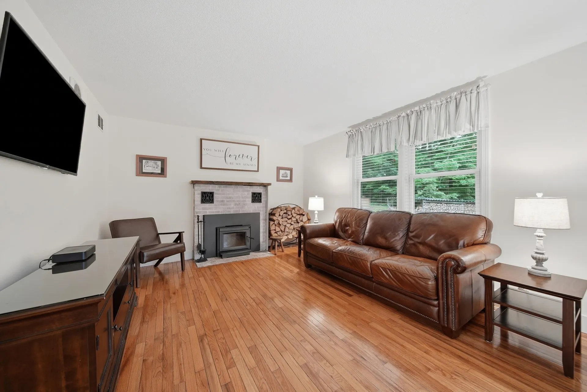 288 Island Pond Road Derry NH 03038