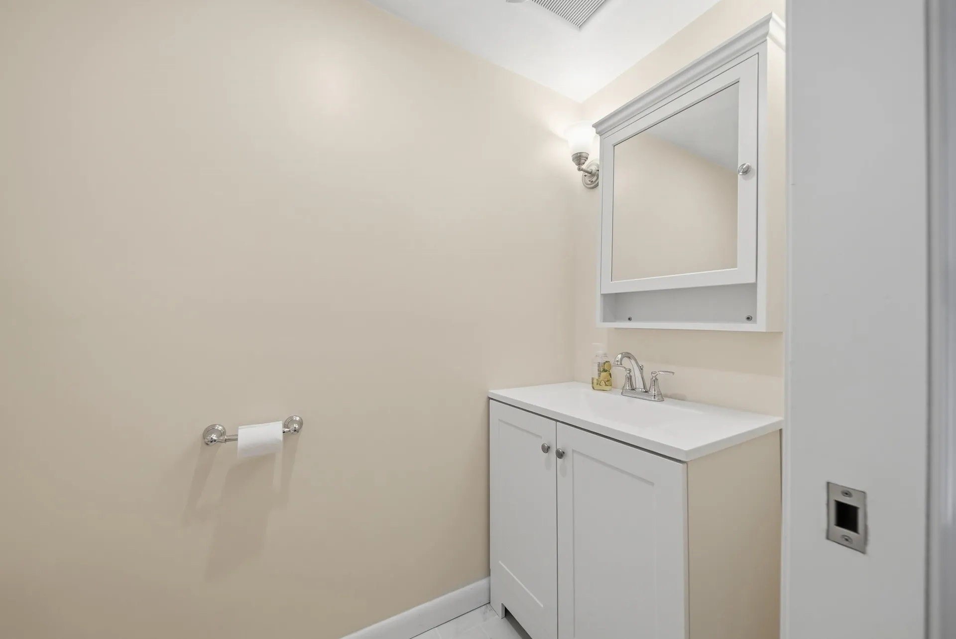 288 Island Pond Road Derry NH 03038