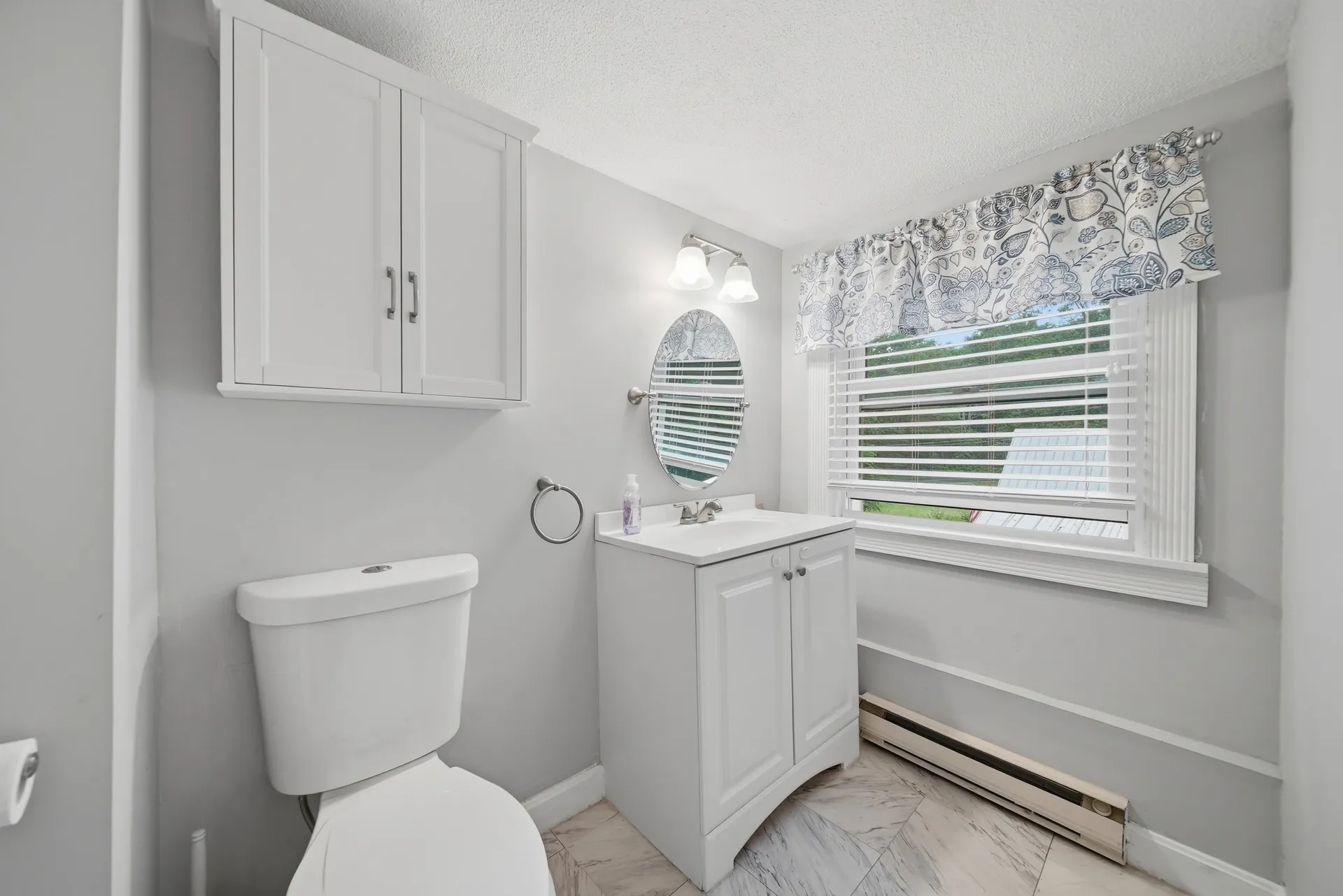 288 Island Pond Road Derry NH 03038