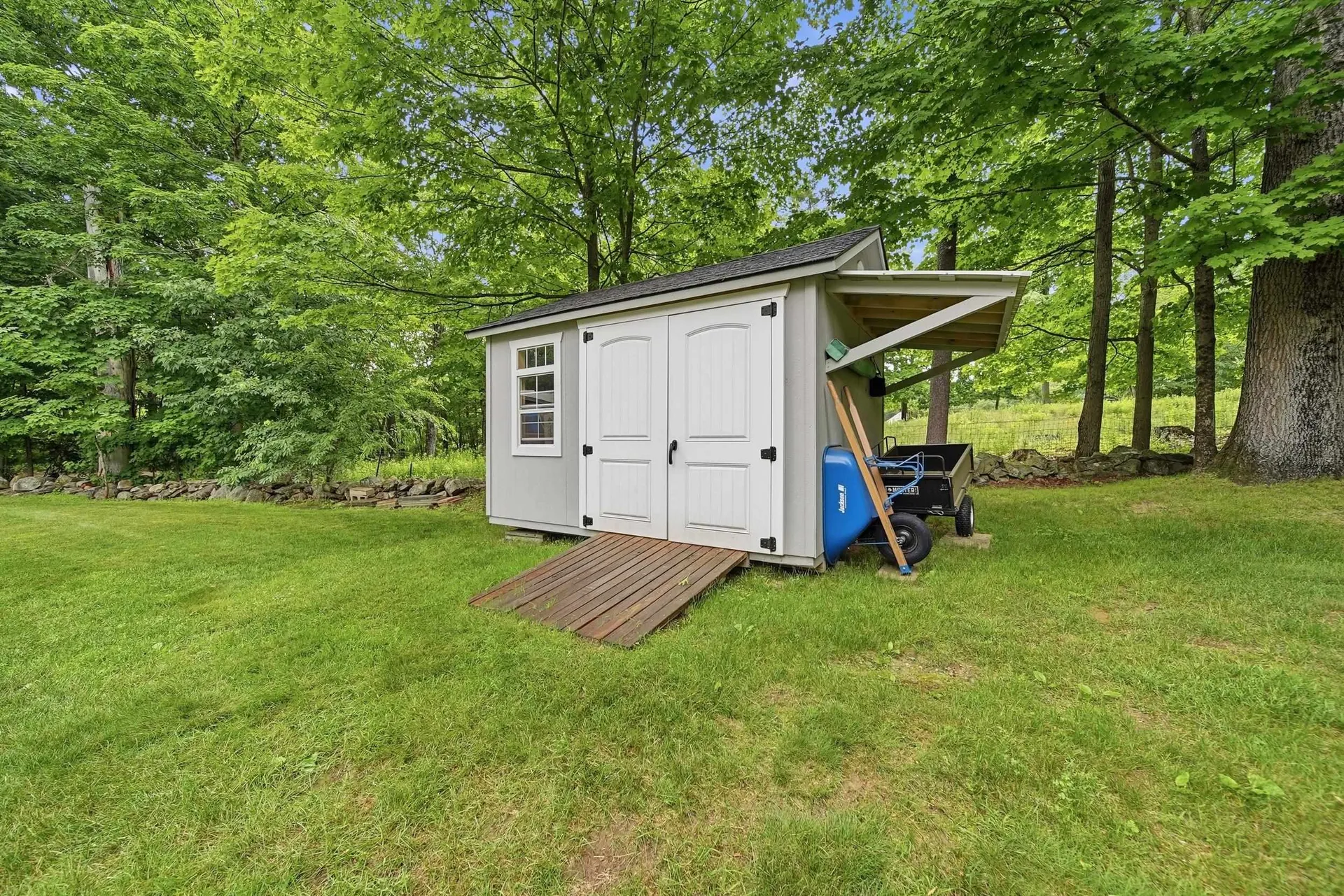 288 Island Pond Road Derry NH 03038