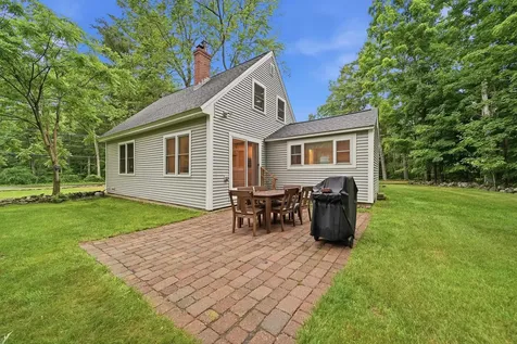 288 Island Pond Road Derry NH 03038