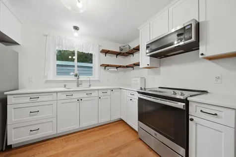 288 Island Pond Road Derry NH 03038