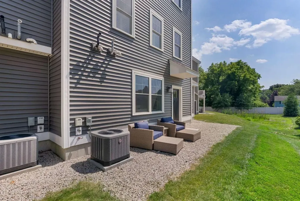 55 Ocean Road Portsmouth NH 03801