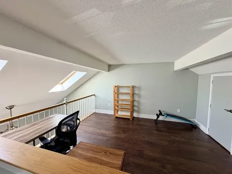 208 Bartemus Trail Nashua NH 03063