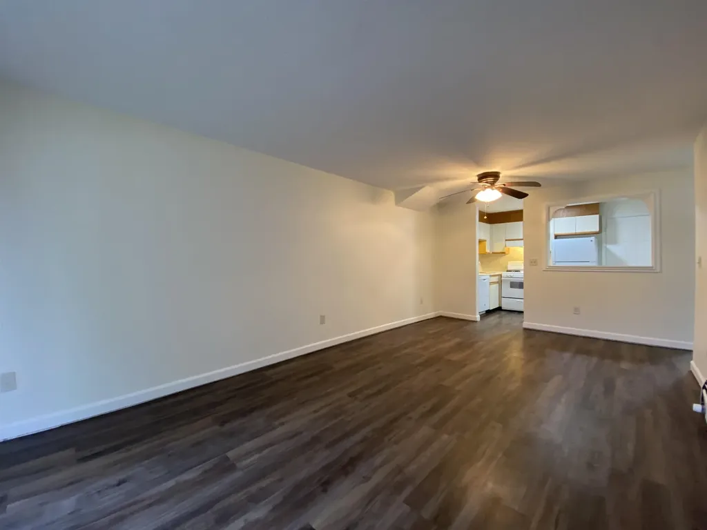 383 Huse Road Manchester NH 03103