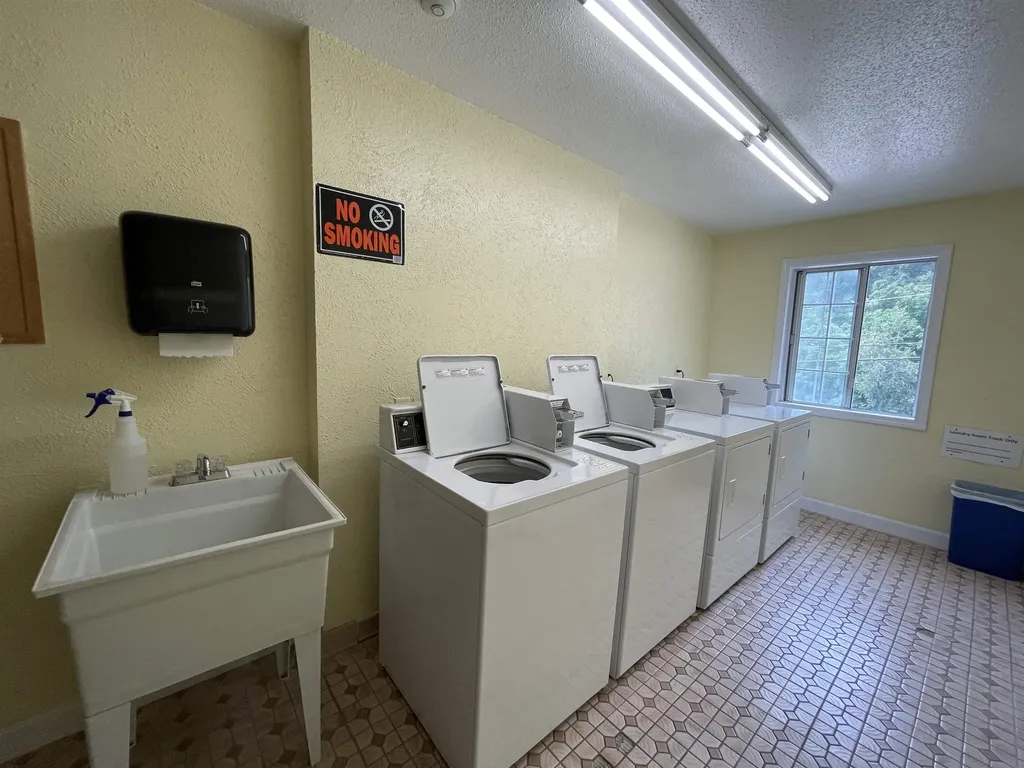 383 Huse Road Manchester NH 03103