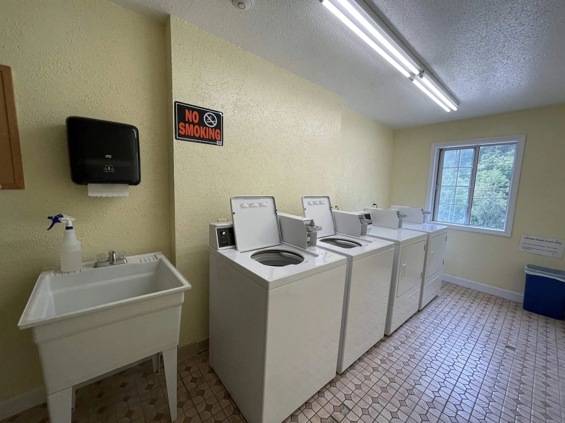 383 Huse Road Manchester NH 03103