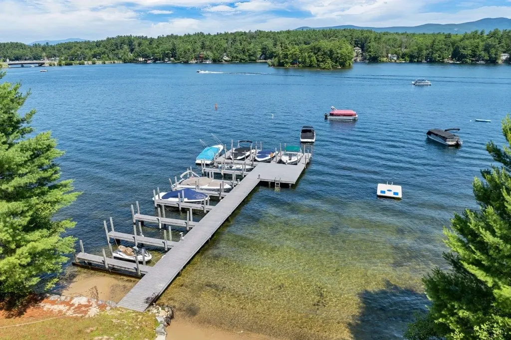 42 Leeward Shores Road Moultonborough NH 03254
